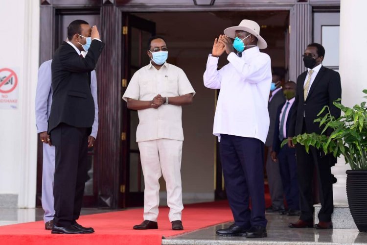 Inside Museveni and Ethiopian Prime Minister meeting at State house . #POAUpdates