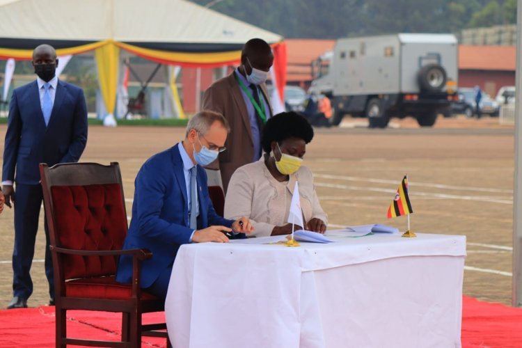 Uganda and Tanzania sign the EACOP final investment decision